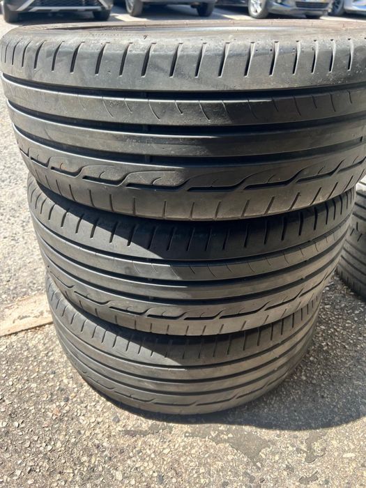 225/45/19 Dunlop 2 pneus