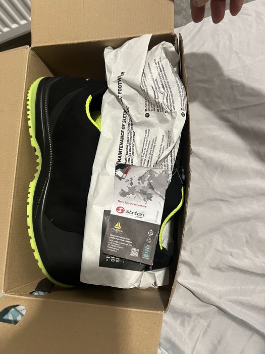 Продам кросівки нові робочі Sixton peak