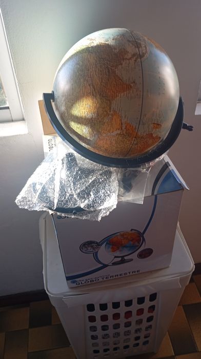 Globo terrestre novo