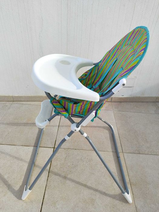 Cadeira de refeição para papas, sopas e muitos sorrisos!