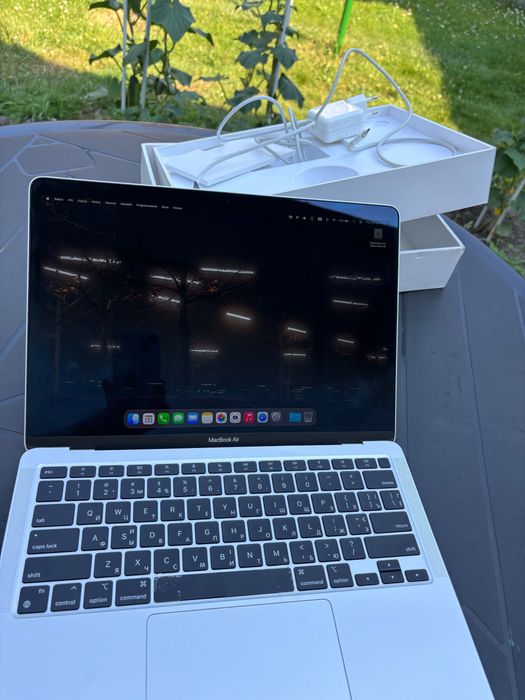 MacBook Air 13” M1 8GB/256GB