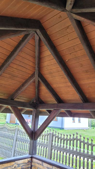 Dachy, usługi ciesielskie