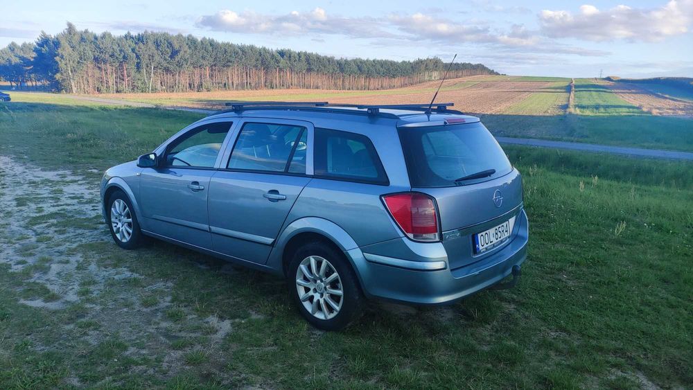 Opel Astra H kombi 1.6 benzyna/ gaz sprzedam.