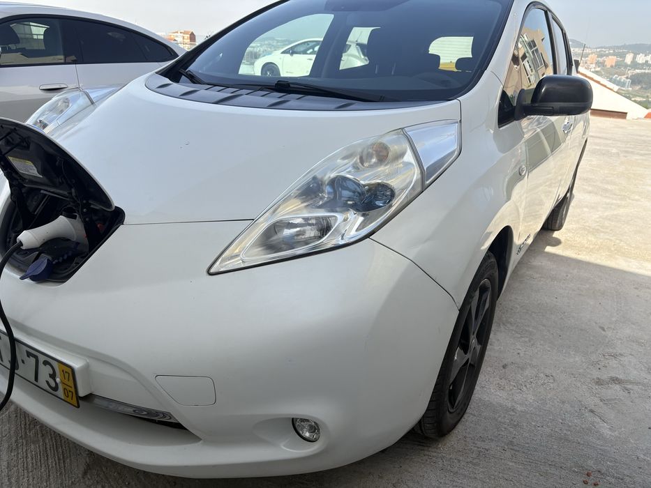 Nissan black edition  leaf 30 eltrico bsteria de 30kw