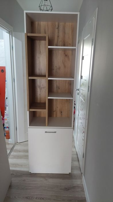 Półka wolnostojąca z szafką