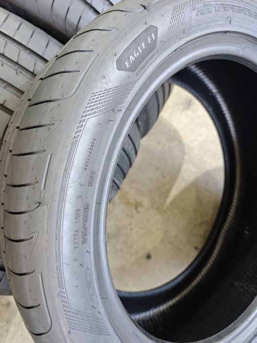 245/45/19 Goodyear