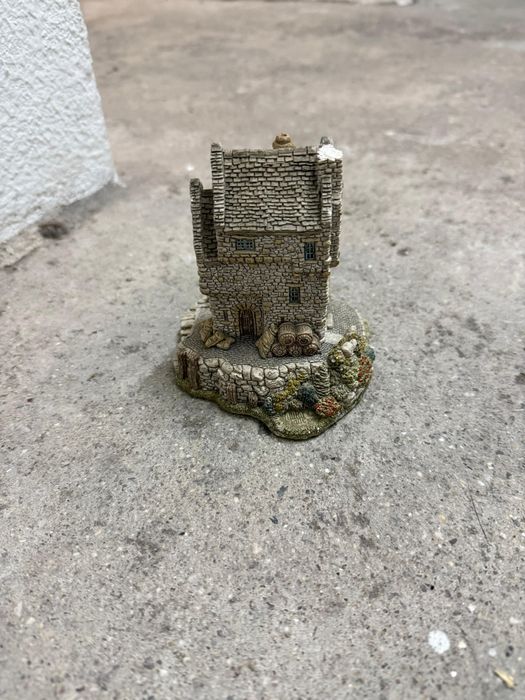 Lillipute Lane "Tudor Merchant" Miniature 1991 Welsh Collection