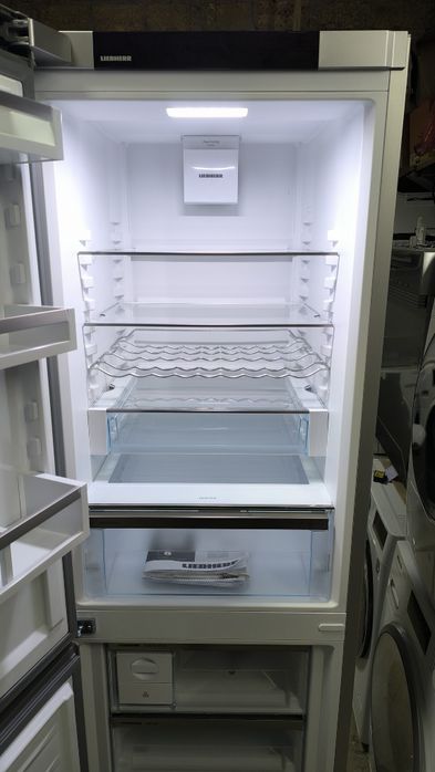 Холодильник(Новий) Liebherr CNsfc 573i з EasyFresh та NoFrost