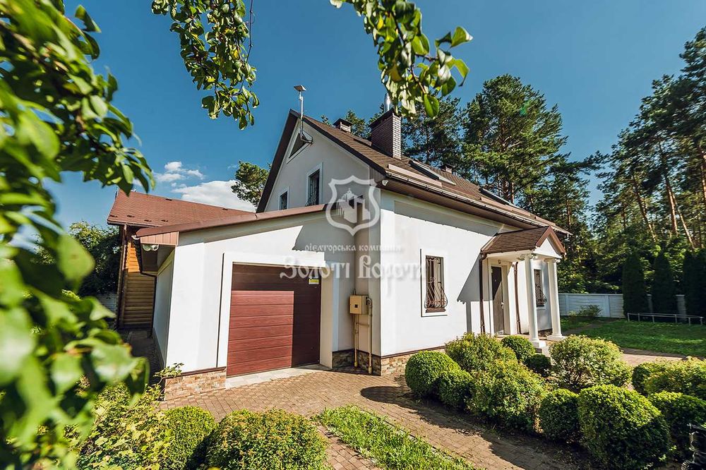 Два будинка по 2 поверхи та земельна ділянка 10 соток, с. Забір'я