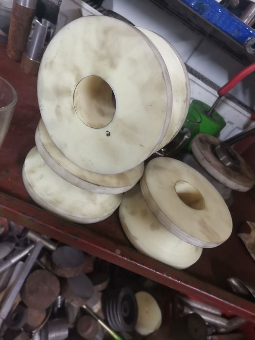 Toczenie   Frezowanie usługi ślusarskie