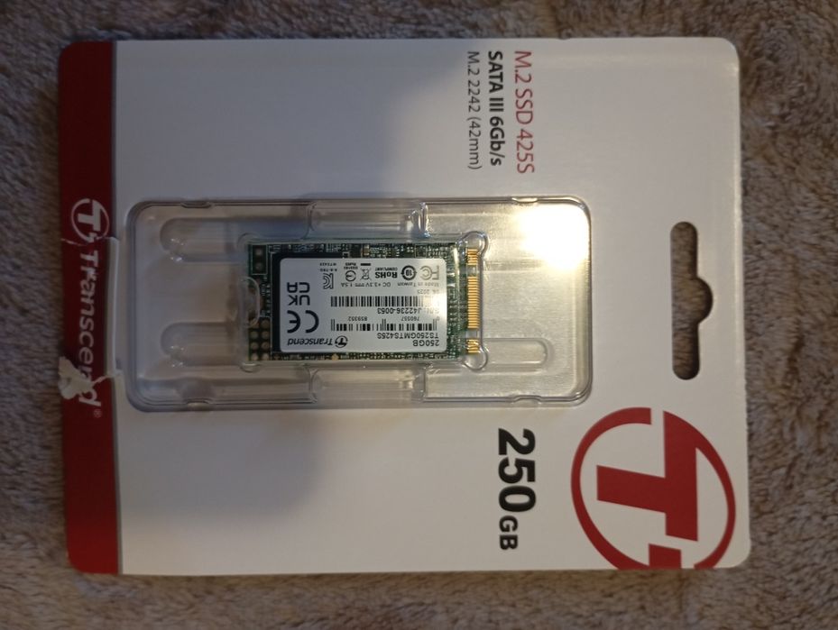 SSD накопитель 250гб, пам'ять 8Гб ддр4