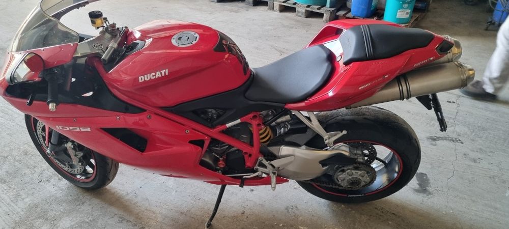 Ducati 1098 impecável como nova 18 mil kms leim texto