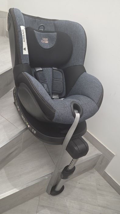 Fotelik obrotowy britax Romer do 18 kg isofix