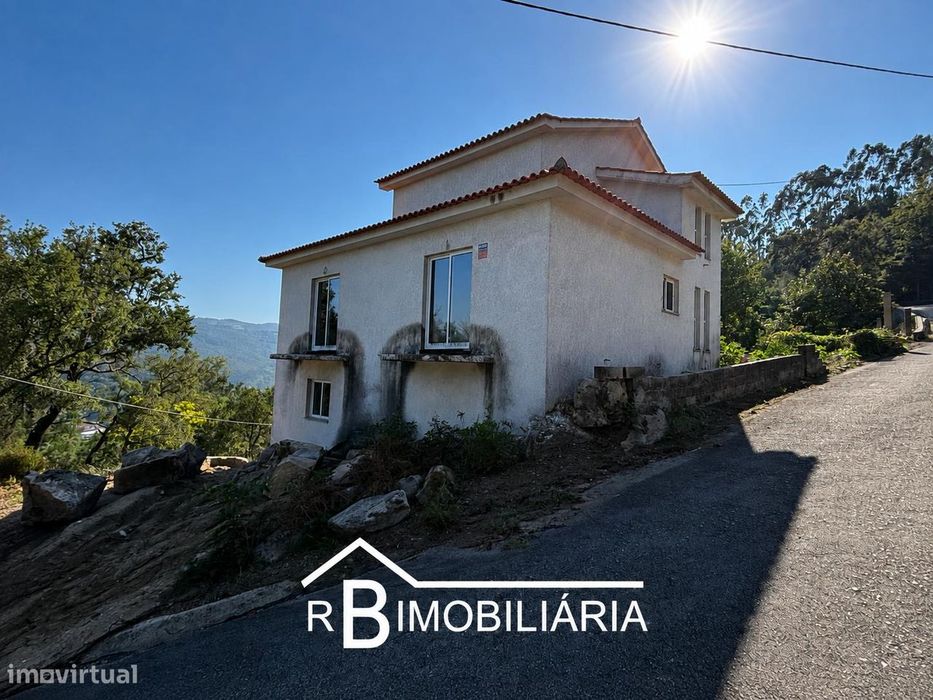 Moradia Isolada V4 c/ Vista para a Barragem – Valadares, S. Pedro Sul