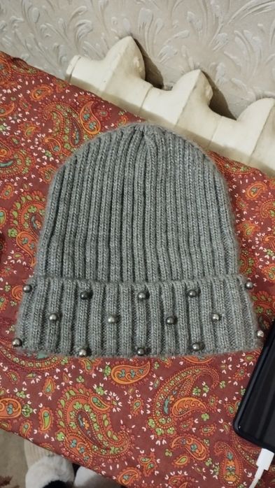 Зимова жіноча шапка ангорка без флісу.Жіноча шапка тепла.