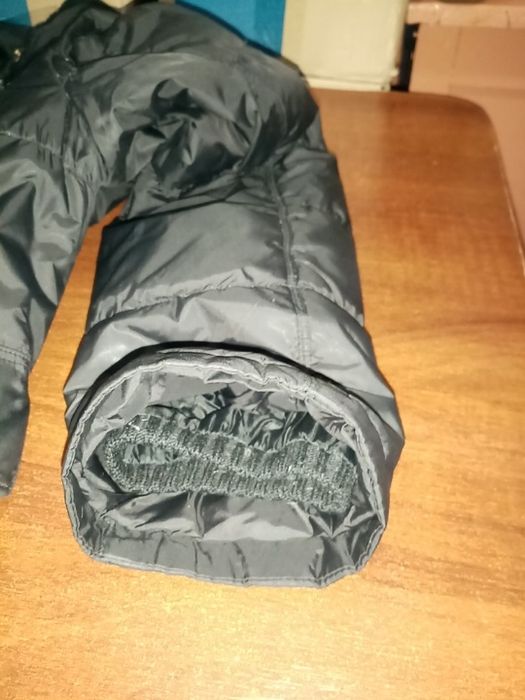 Жіночий пуховик розмір 46-48