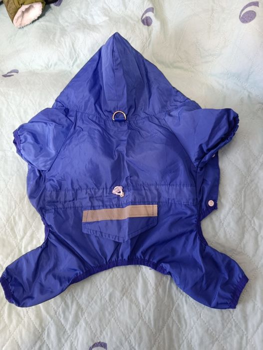 Одяг/комбінезон/дощовик для собак