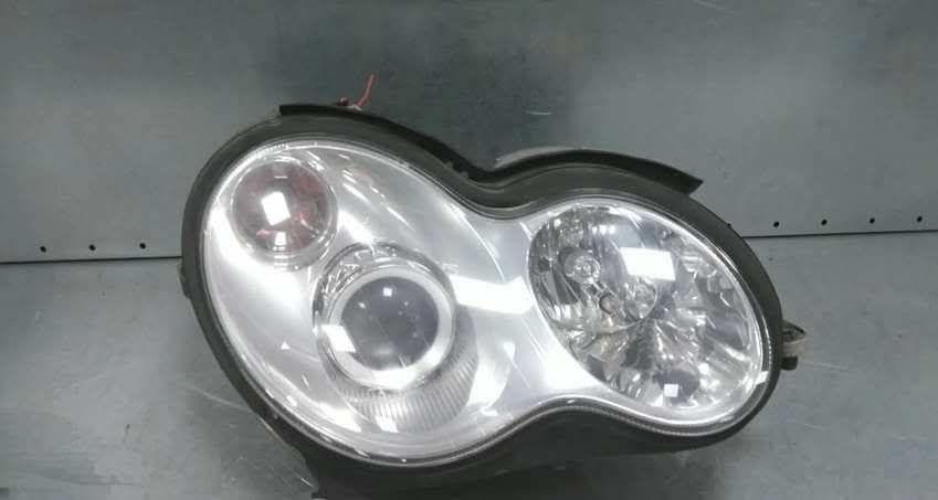 Faróis Xenon Mercedes Benz W 203/ S203 originais.