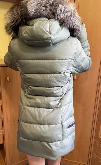 Зимова куртка жіноча