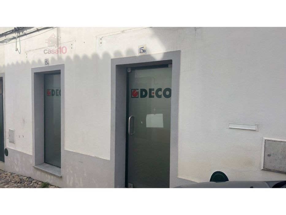 Vende-se Loja no centro histórico de Évora!