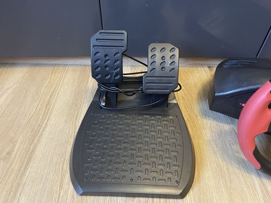 Ігровий руль Thrustmaster Ferrari GT Experience PC/PS тести