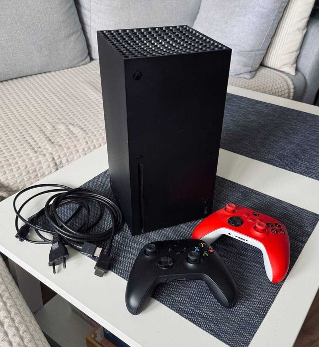 Konsola MICROSOFT XBOX Series X z napędem Blu-ray 4K UHD