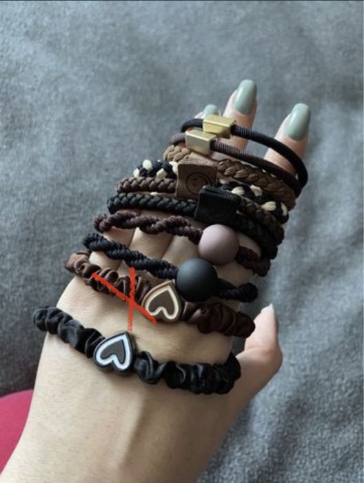 Резинки для волосся