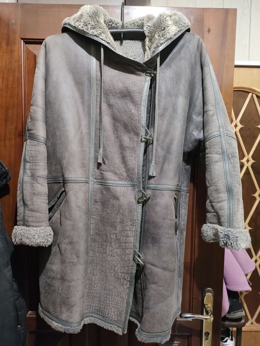 Дублёнка натуральная женская с капюшоном 52-54