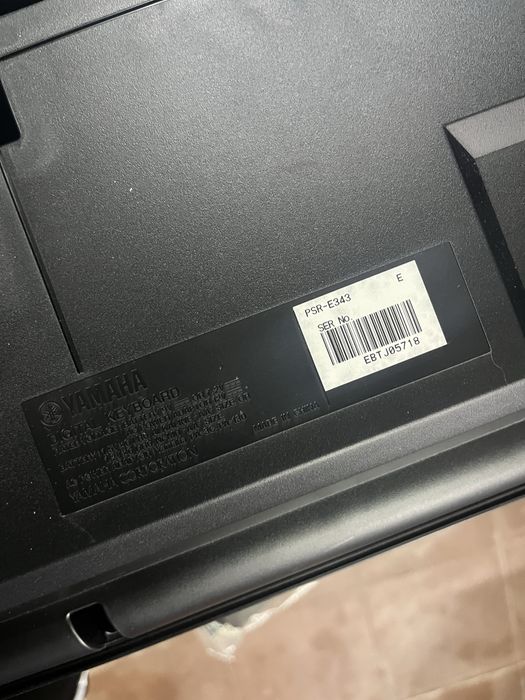 Teclado Yamaha PSR-E343