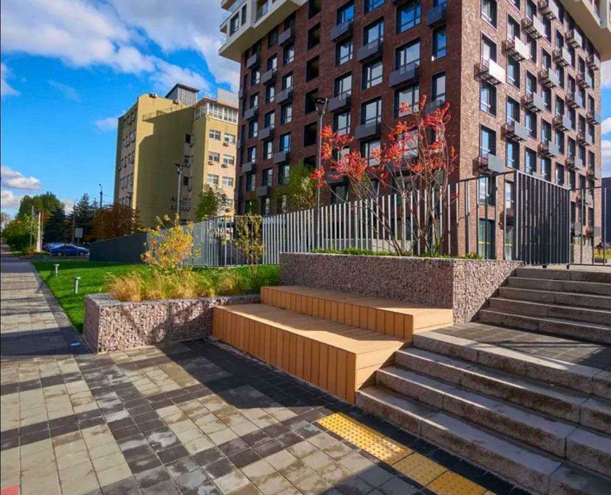 Продаж комерційного приміщення на першому поверсі ЖК "Kub29" Куб