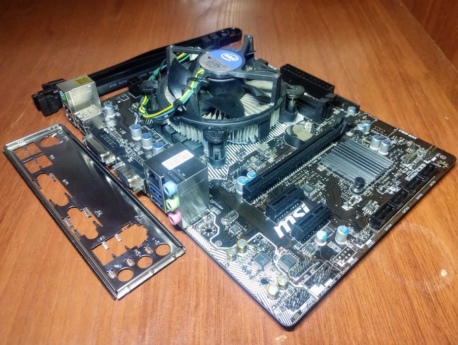 ASUS Prime H270-PLUS(сокет 1151v1) + Core i3-6100 3.7GHz + кулер