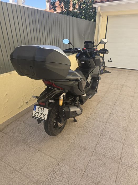 Honda adv350 apenas 2.000  km . 6 anos garantia