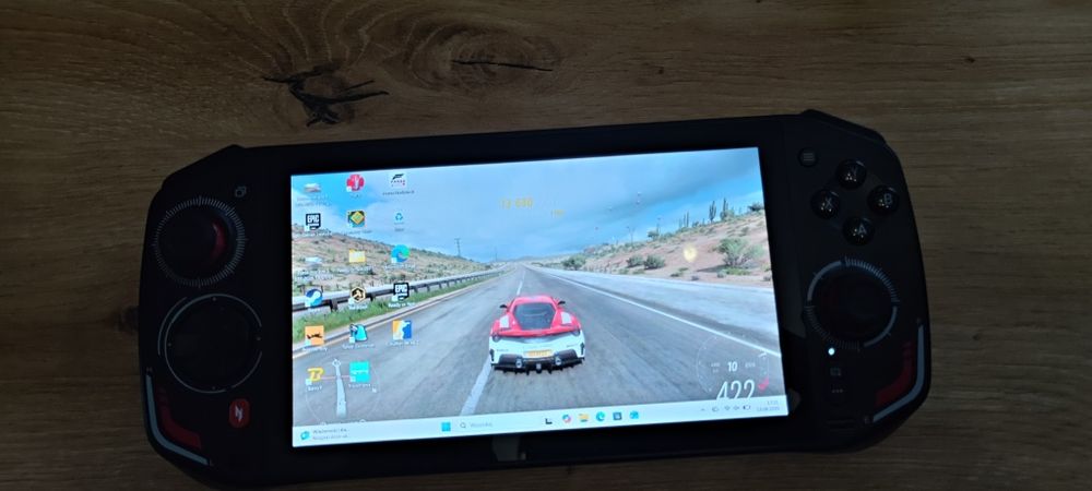 Acer Nitro Blaze 7