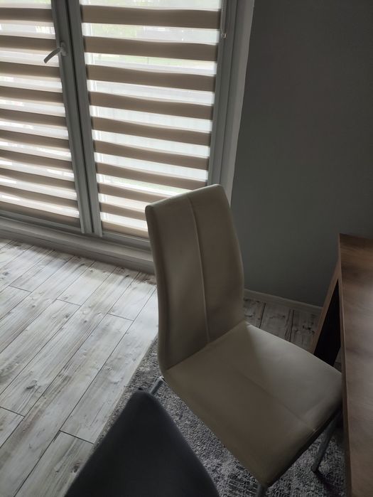 Stół rozkładany  .