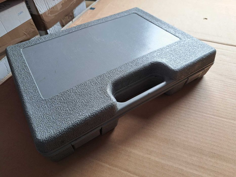 Ferramentas caixa usada