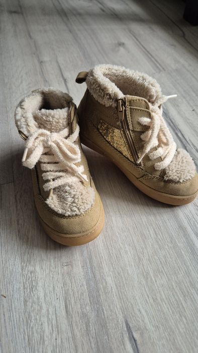 черевики,  кросівки  Zara 28р.