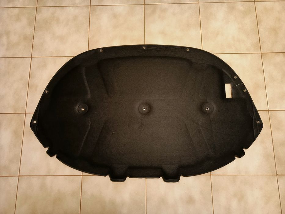 Шумоізоляція капота Audi Skoda Passat Jetta Golf Caddy Touareg