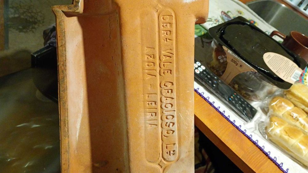 Procuro telhas para comprar da Vale Gracioso L Azoia Leiria