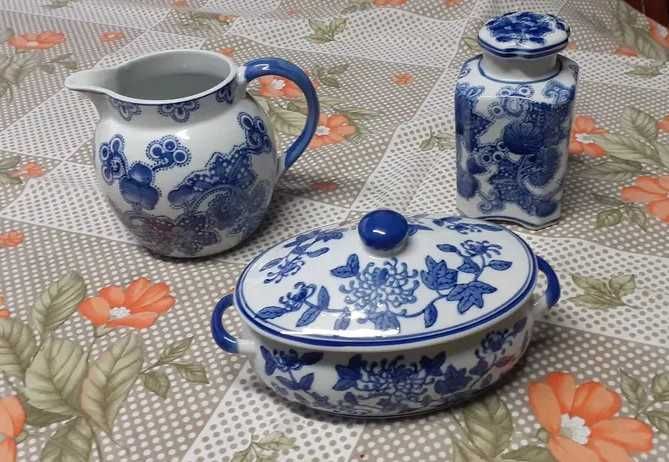 Vendo para desocupar conjunto em porcelana de boa qualidade. 12€