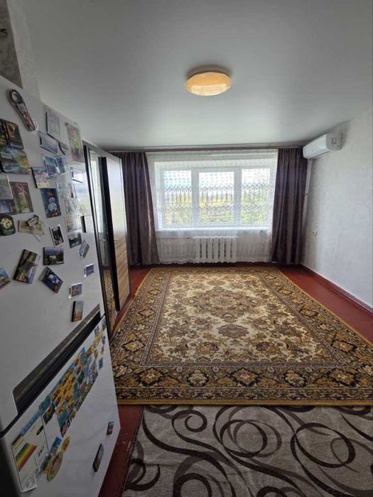 Продам кімнату 17кв.м. в центрі міста, цегла