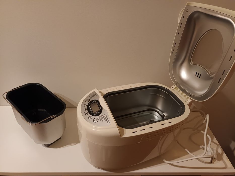 Máquina de fazer pão e massas