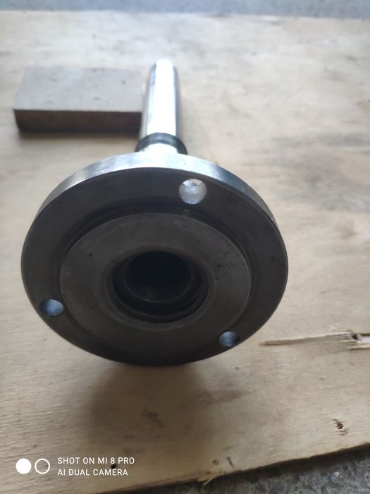 Шпиндель импортного небольшого токарного станка