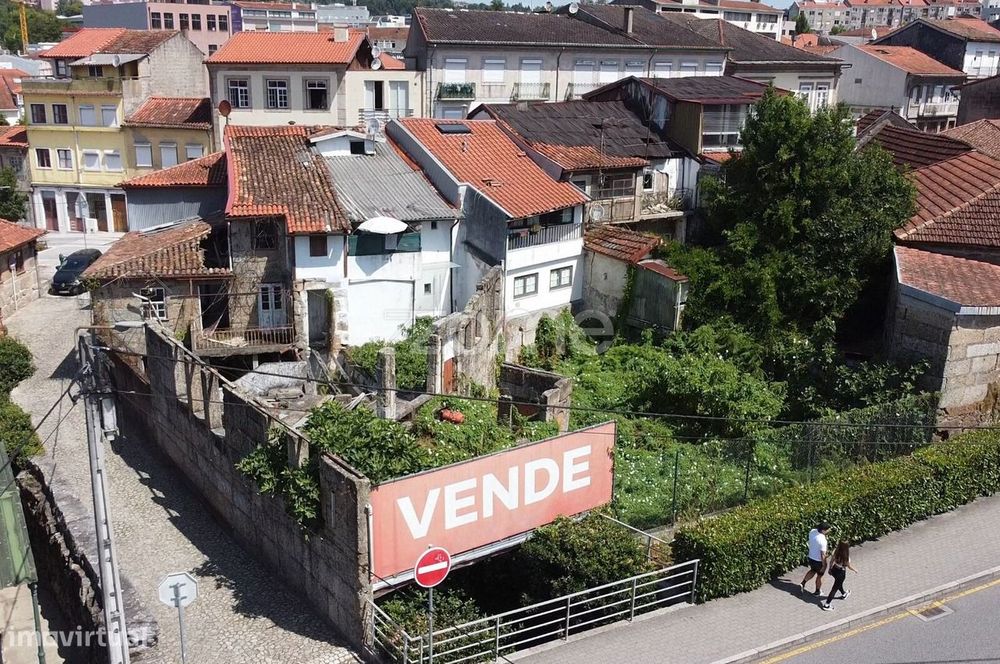 Prédio no centro de Guimarães