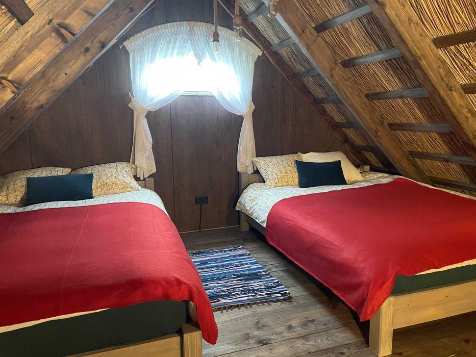Chatka pod strzechą