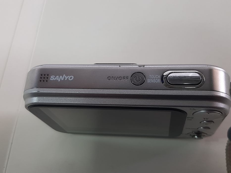 Фотоаппарат Sanyo VPC-E60EX (Nikon Coolpix L4
