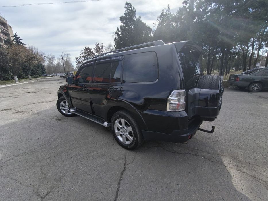Mitsubishi Pajero Wagon 2007 VIN JMBLYV97W7J001865 фото оголошення 4 з 24
