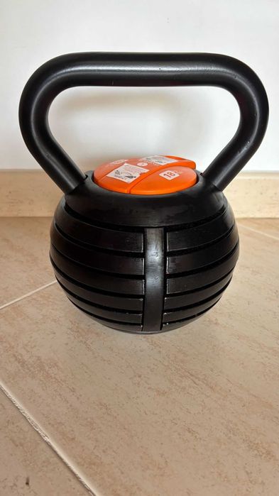 Kettlebell ajustável SVELTUS – 4–18 kg, usada