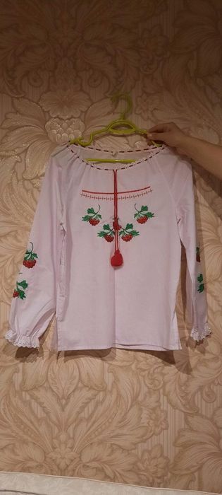 Вишиванка для дівчинки