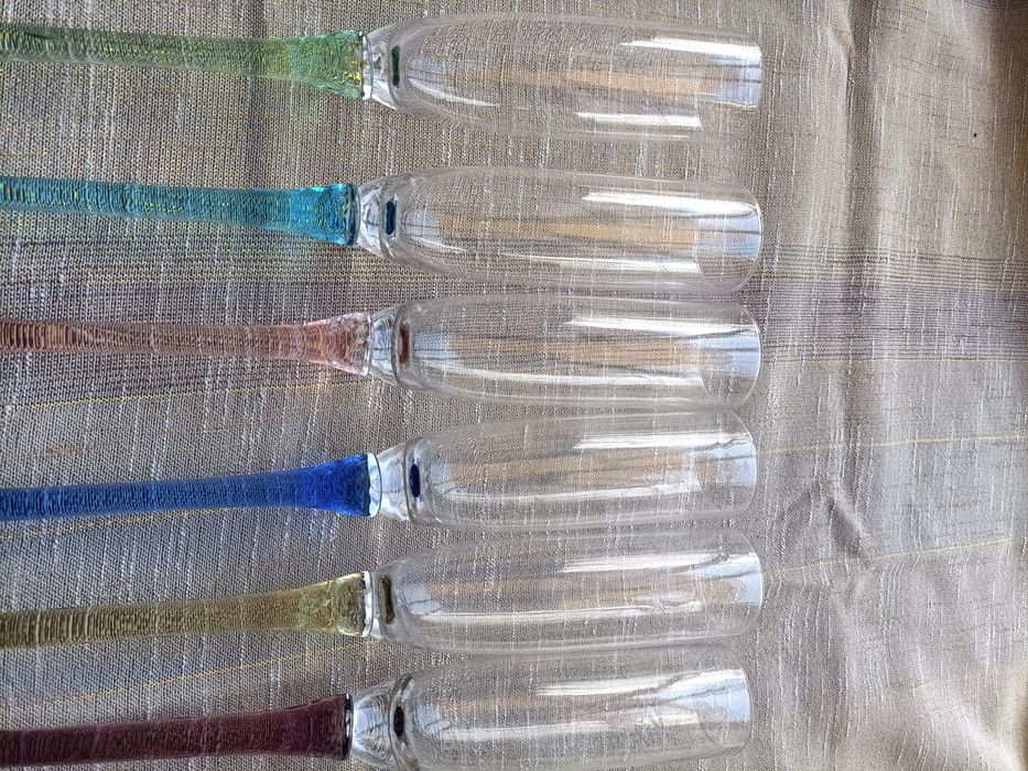 Flutes de champanhe sem base no pé