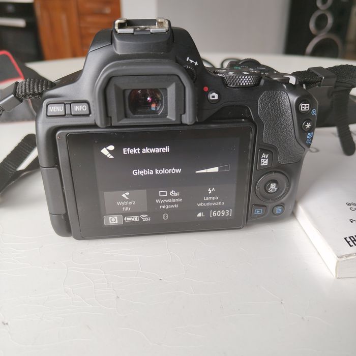 Aparat fotograficzny Canon eos 250d